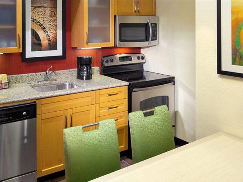 Residence Inn Boca Raton Bilik gambar